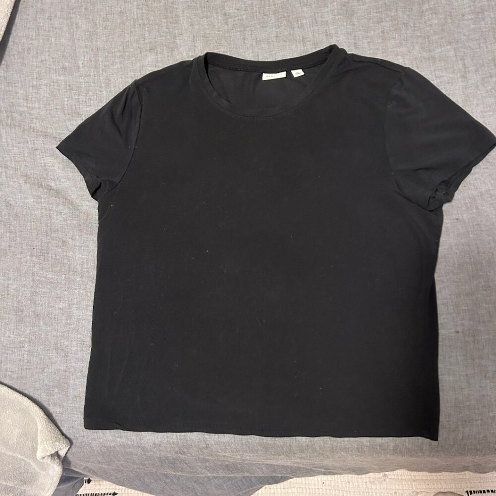 Babaton Active T-shirt